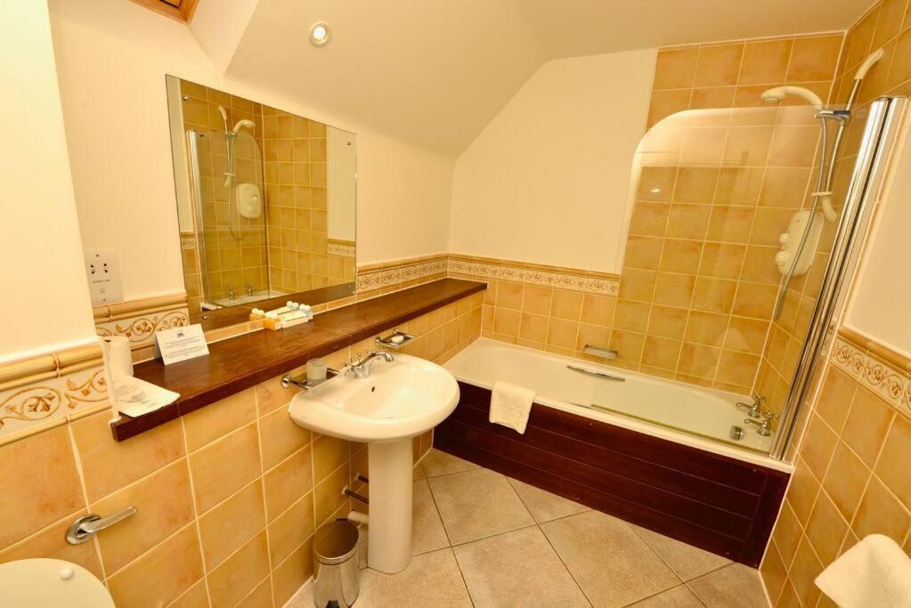 Ryder Cup Lodge Duchally - Free Access To Leisure Club Swimming Pool Hot Tub Steam Room - Starlink Satellite Internet - Sky Glass Now Dog Friendly For 2025 Auchterarder Buitenkant foto